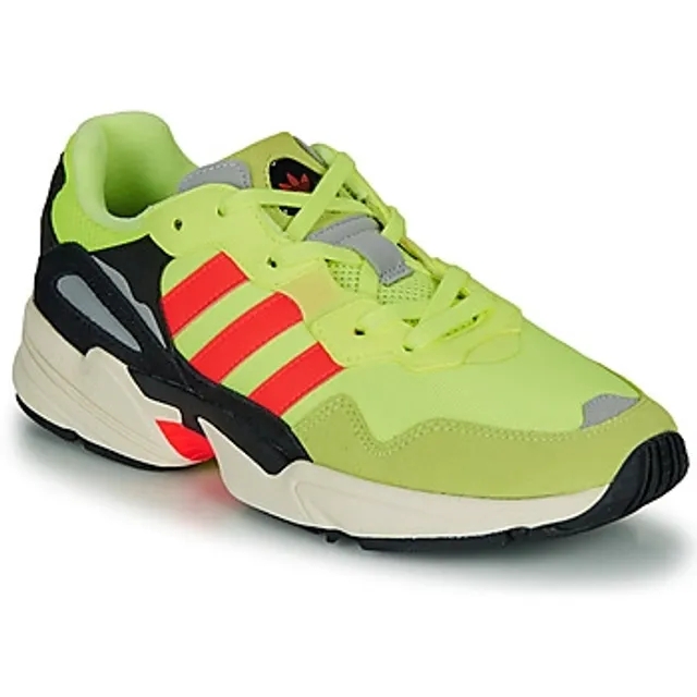 adidas  YUNG-96  men's Shoes (Trainers) in Yellow