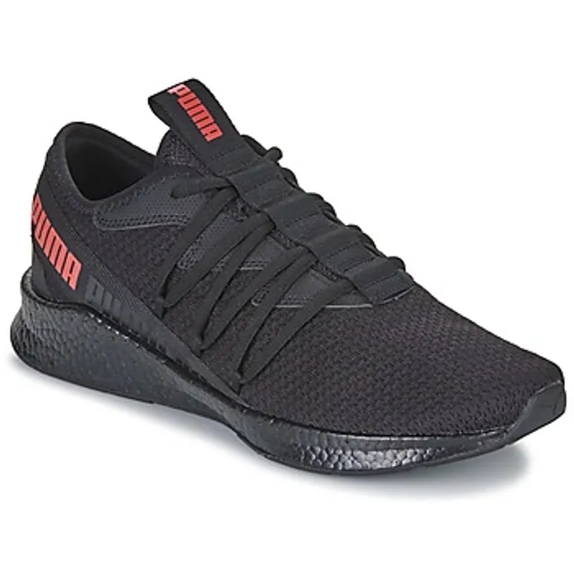 Puma  NRGY STAR  men's Running Trainers in Black