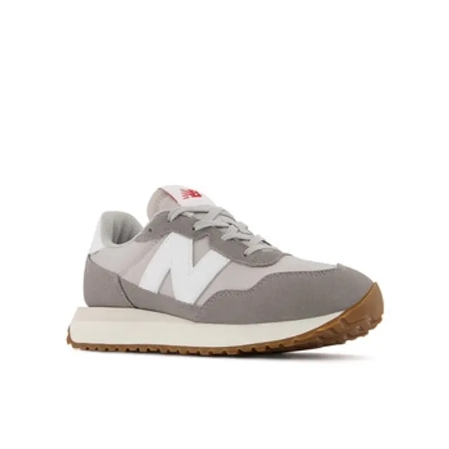 New Balance  237  boys's Children's Shoes (Trainers) in Grey