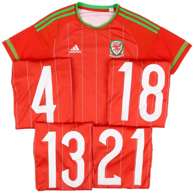 adidas 2015-16 Wales Home Shirt # - 7/10 - (S)