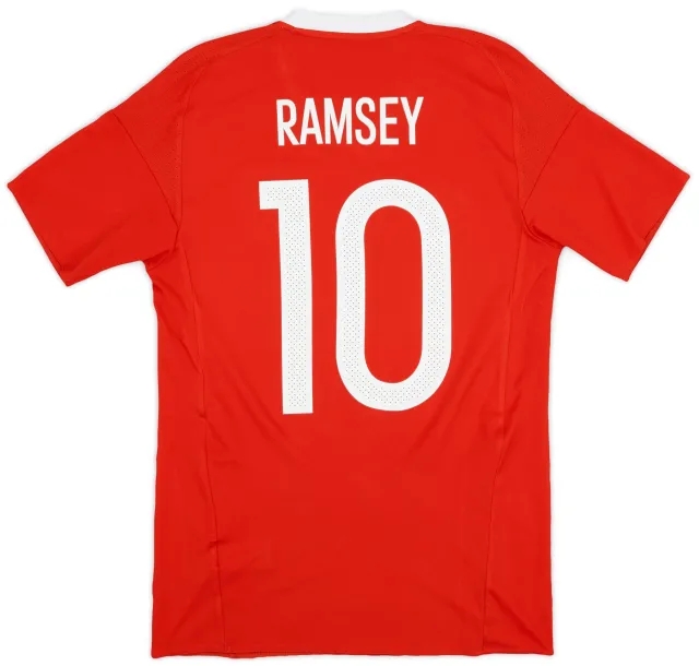 Umbro 2016-17 Wales Home Shirt Ramsey #10 - 9/10 - (S)