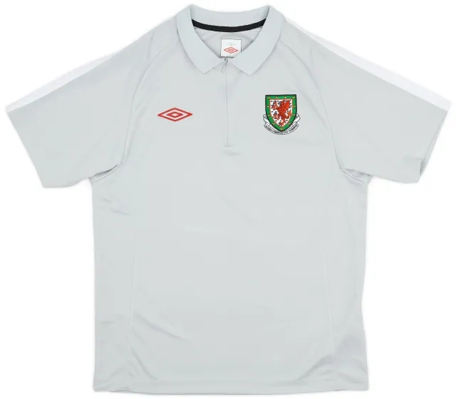2010-11 Wales Umbro 1/4 Zip Training Shirt - 8/10 - (M)