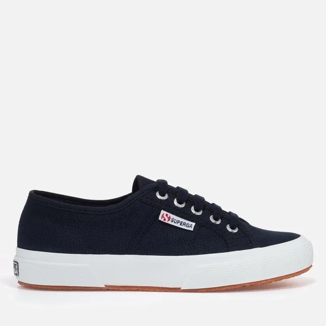 Superga  2750 COTU CLASSIC  women's Shoes (Trainers) in Blue