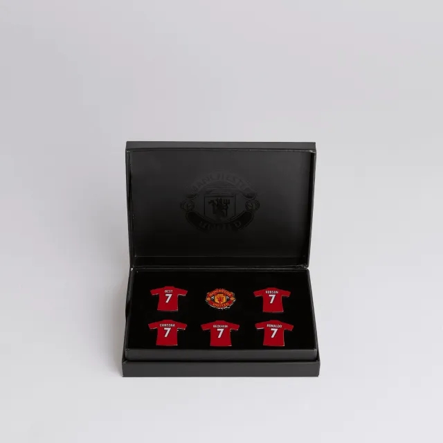 FOCO Manchester United Number 7 Badge Set Red