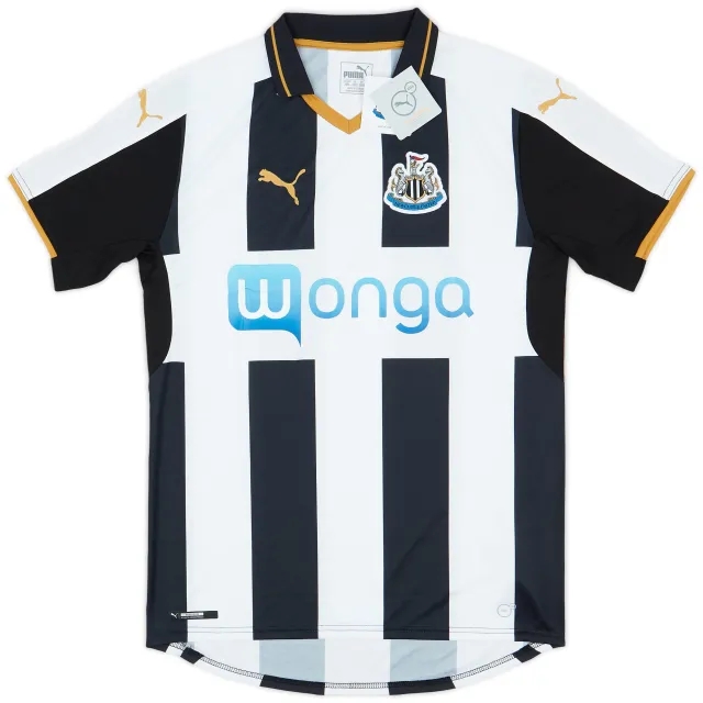 Puma 2016-17 Newcastle Home Shirt (M)