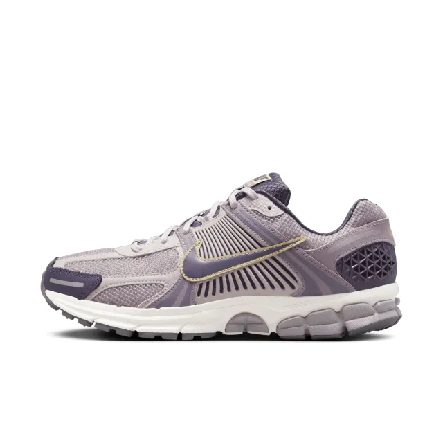 Nike Zoom Vomero 5 Men's Shoes - Purple