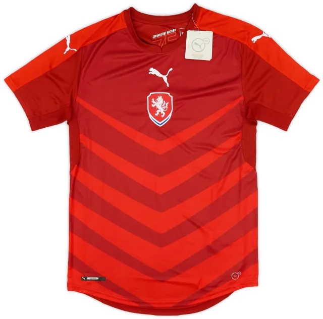 Puma 2016-17 Czech Republic Home Shirt (S)