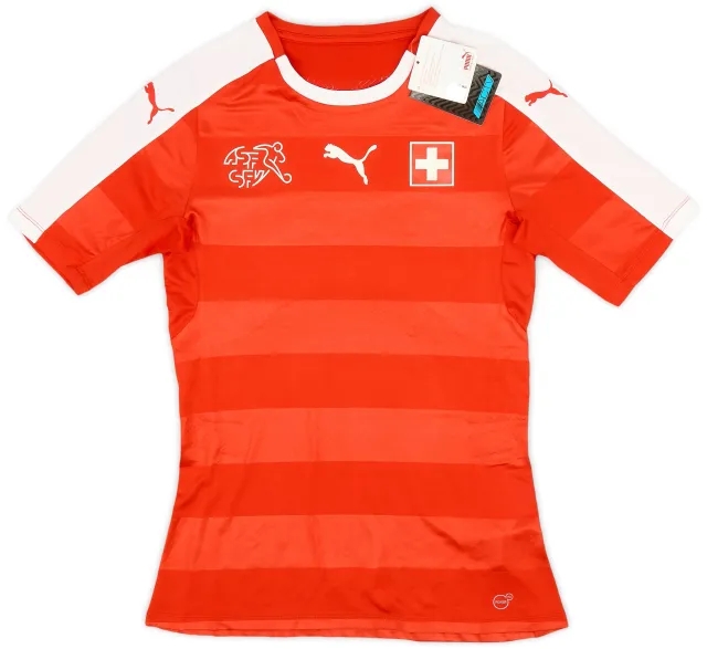 Puma 2016-17 Switzerland Authentic (ACTV Fit) Home Shirt (M)