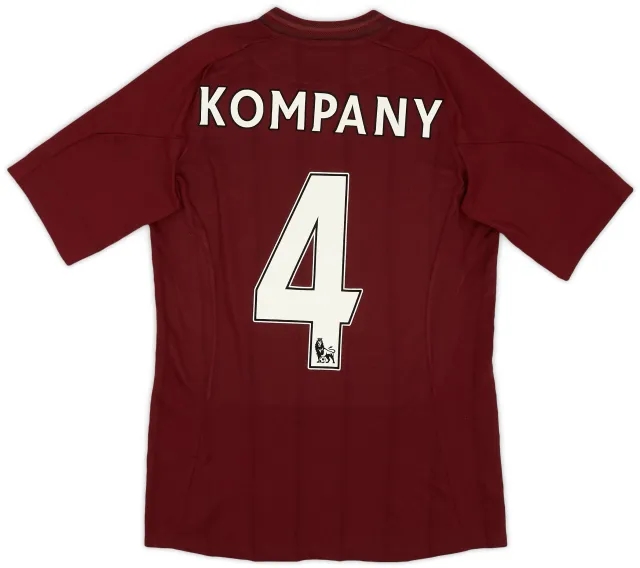 Umbro 2012-13 Manchester City Away Shirt Kompany #4 (S)