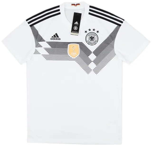 adidas 2018-19 Germany Home Shirt (M)