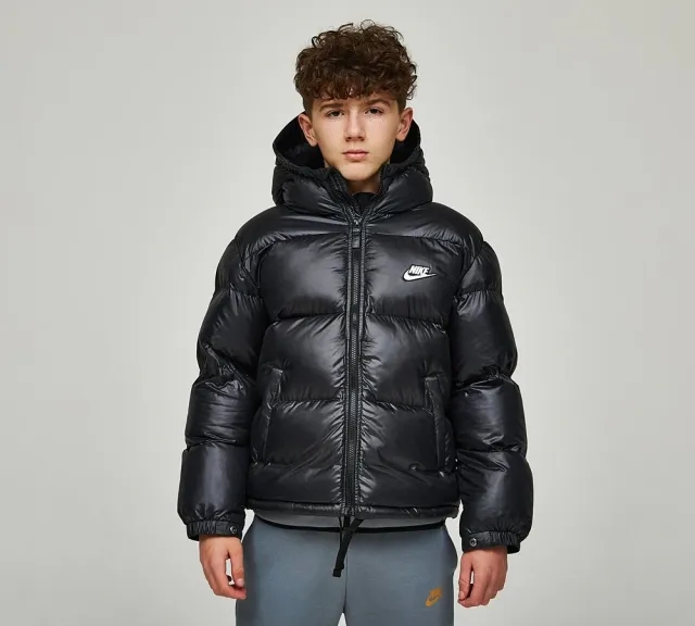 Nike Junior Therma Repel Synthetic Fill EasyOn Hooded Jacket - Black - Size S/B - Black