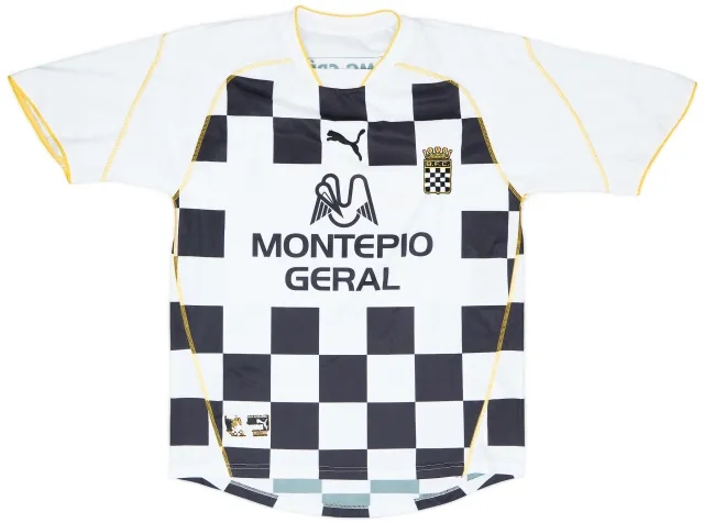 Puma 2002-03 Boavista Match Issue Home Shirt #10