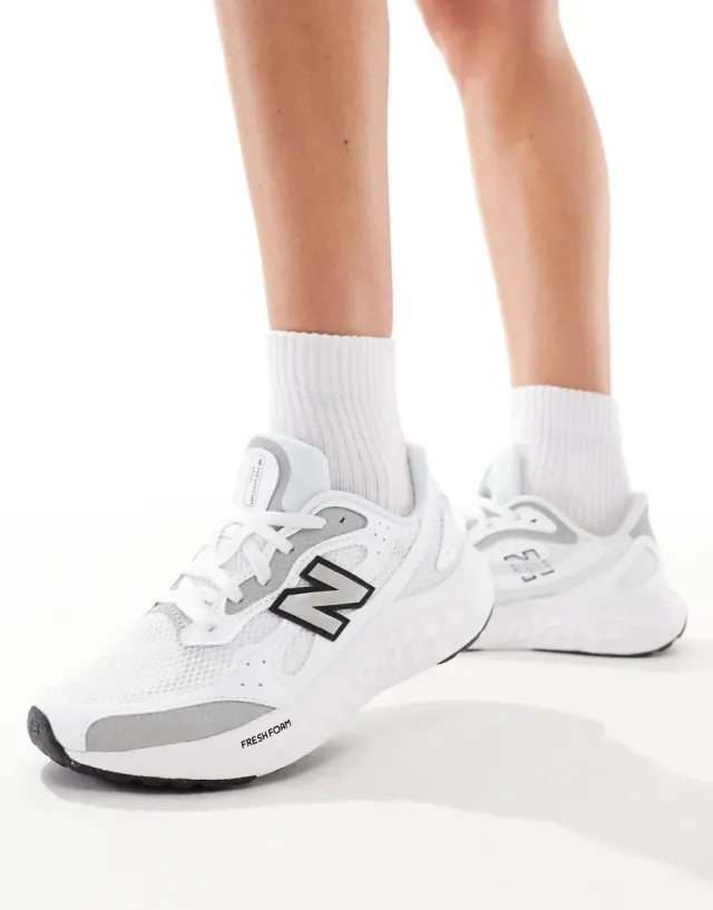 Women's New Balance Arishi V4 Running Shoes in White
