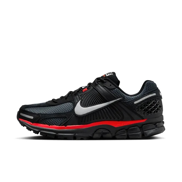 Men's Nike Zoom Vomero 5 Trainers in Black/Silver