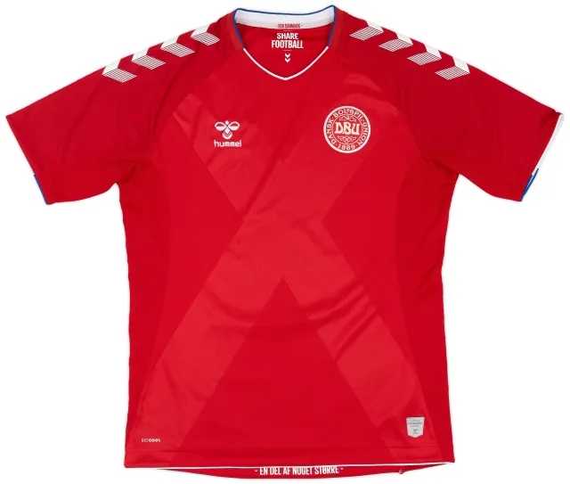 Hummel 2018-19 Denmark Home Shirt Eriksen #10 - 7/10 - (L)