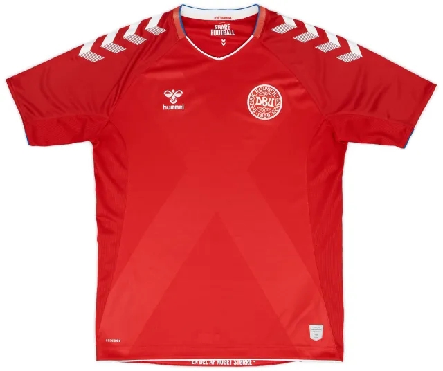 Hummel 2018-19 Denmark Home Shirt Eriksen #10 - 6/10 - (L)