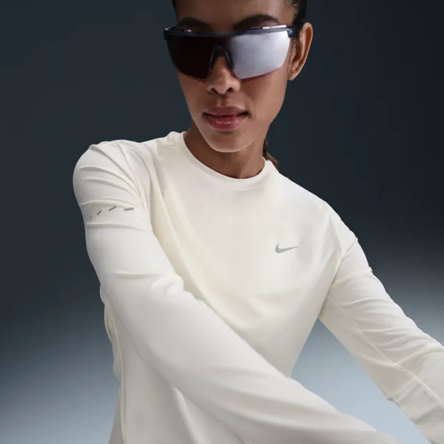 Nike Swift Running Shirt Women - Cream