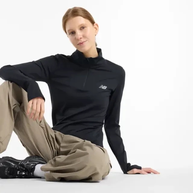 New Balance Women's Script Quarter Zip in Black Polywoven