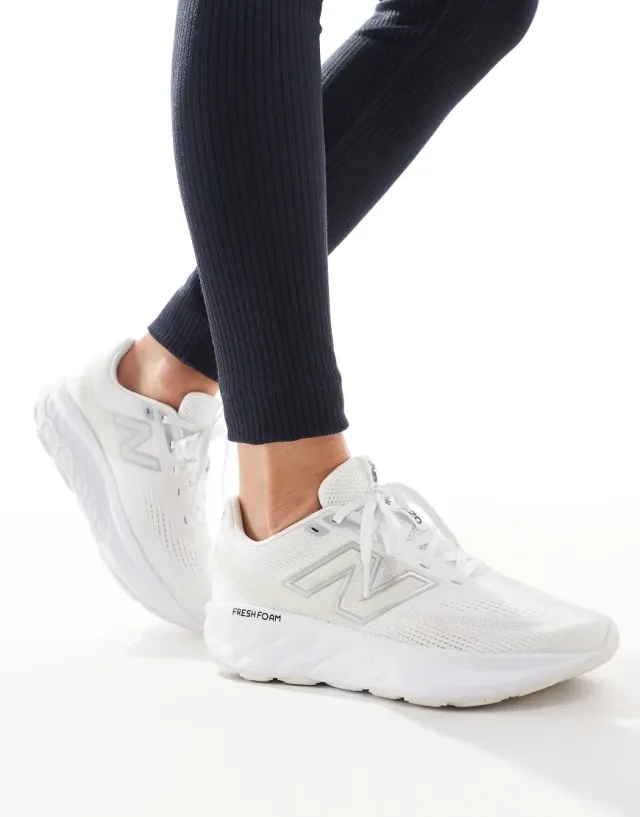 New Balance Fresh Foam 520 V9 Trainers