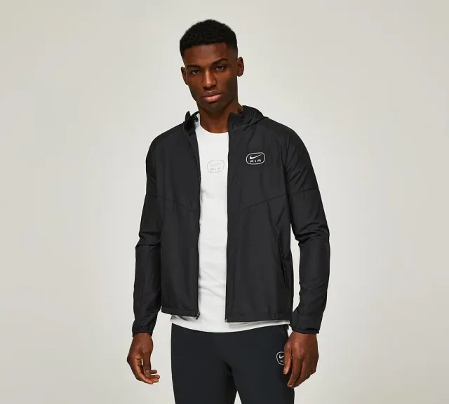 Nike Swoosh Air Run Miler Jacket - Black - Size 2XL - Black