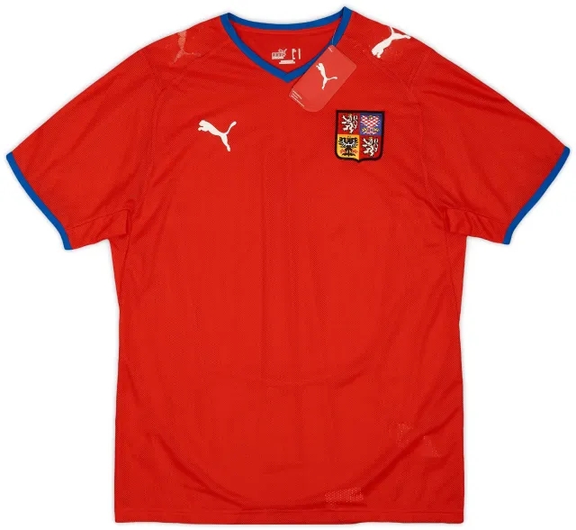 Puma 2008-09 Czech Republic Home Shirt (M)