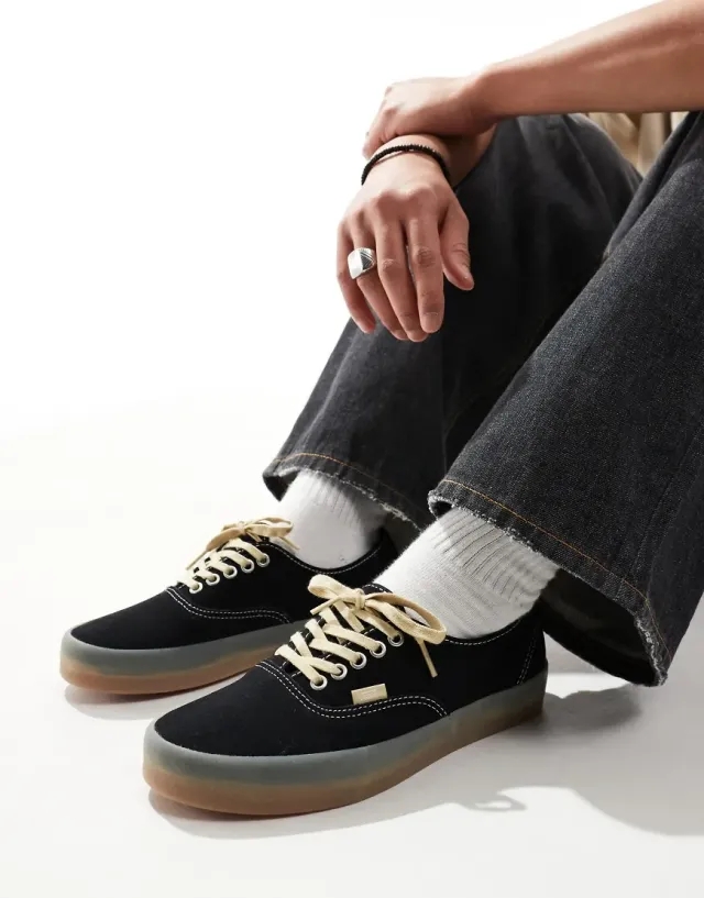 Vans Authentic  in Black