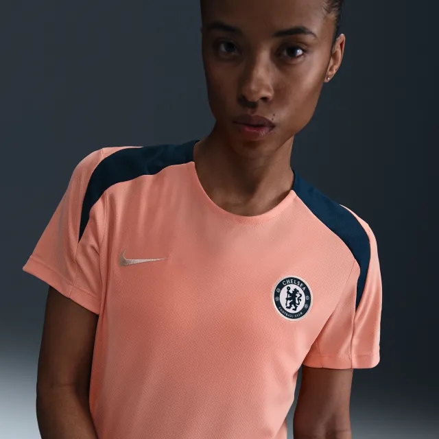 Chelsea Nike Strike Training Top - Apricot - Womens