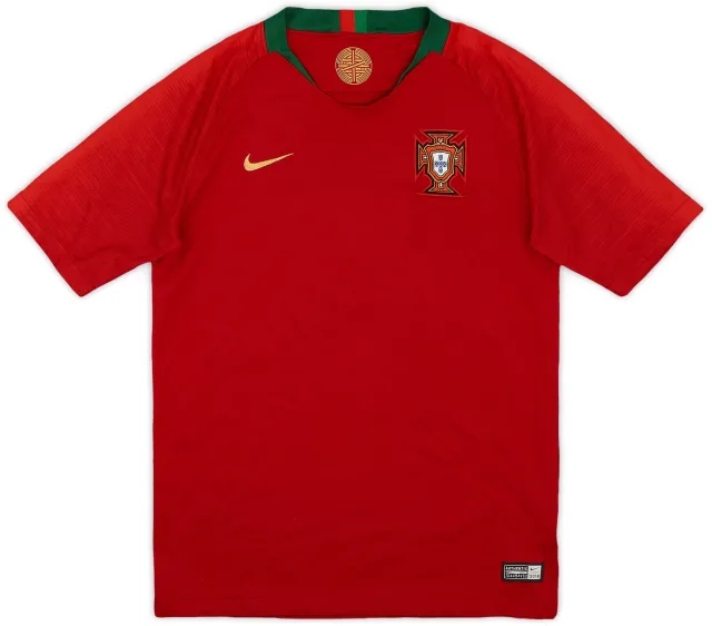 Nike 2018-19 Portugal Home Shirt - 7/10 - (XL.Boys)
