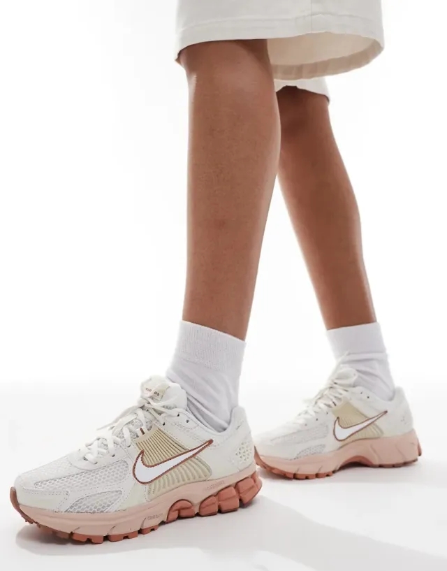 Nike Sportswear Womens Zoom Vomero 5