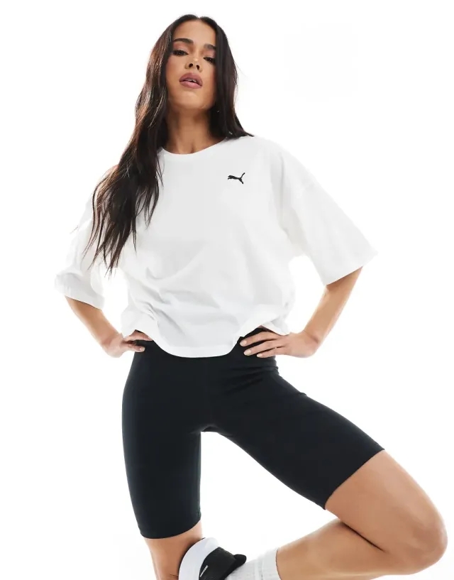 Puma Wardrobe Ess Oversized Short T-Shirt In Puma White