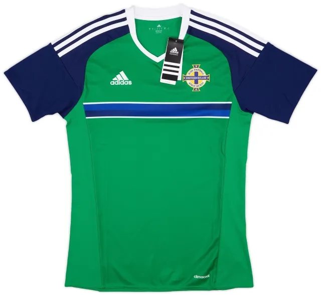 Umbro 2016-17 Northern Ireland Home Shirt (S)