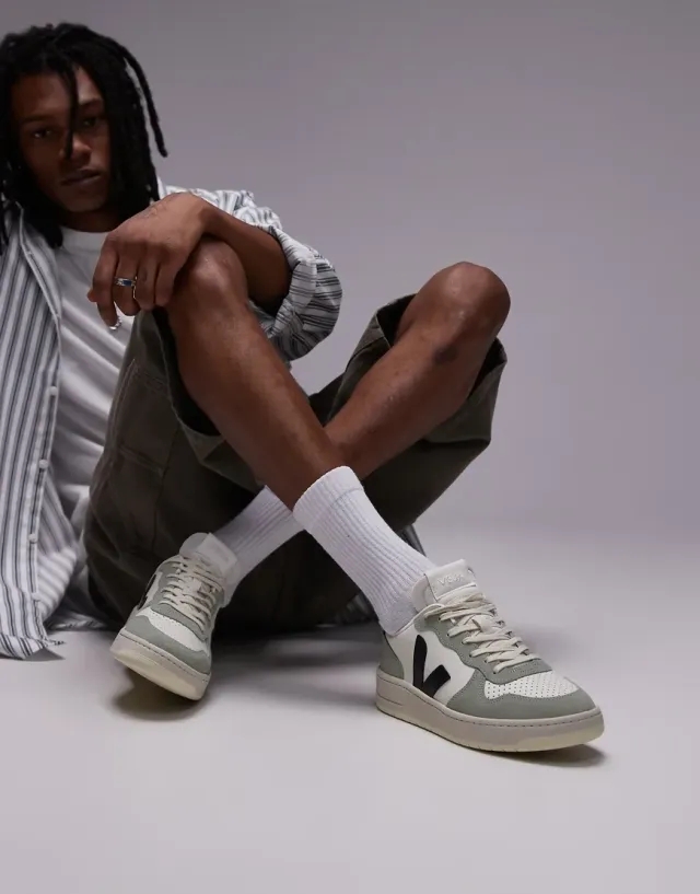 VEJA V10 Lace Up Trainers, Pure Clay