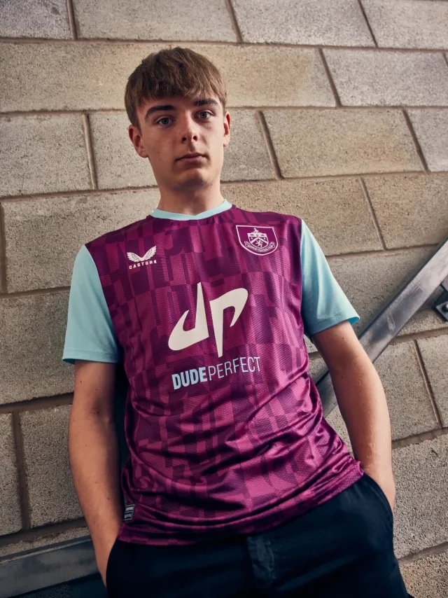 Castore Burnley Fc 24/25 Junior Home Shirt