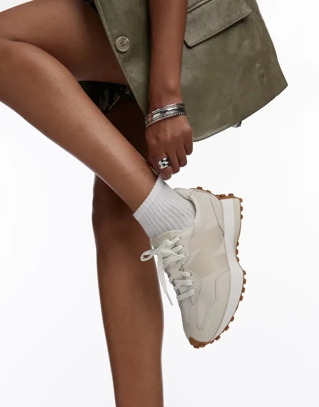New Balance Women's 327 in Beige/Grey Leather