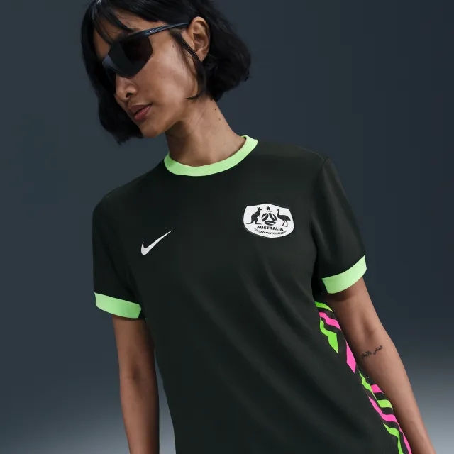 Australia 2025 Stadium Away Women's Nike Dri-FIT Football Replica Shorts - Green - Polyester