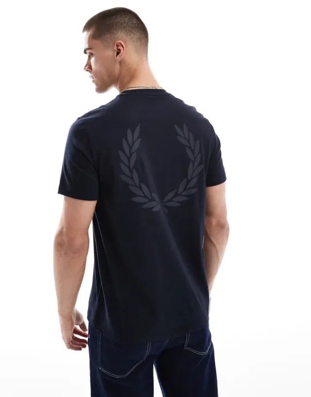 Fred Perry Rear Powder Laurel Wreath T-Shirt In Navy