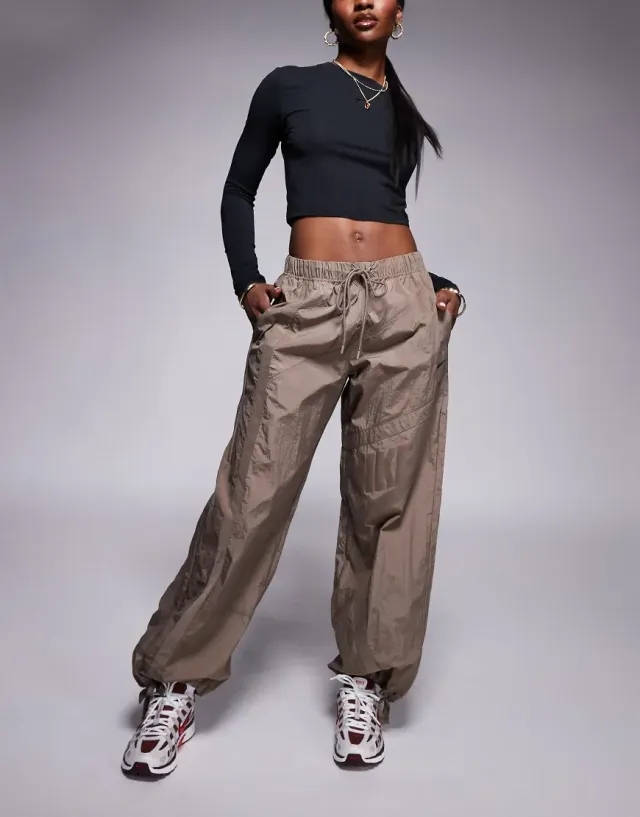 Nike Street Woven Straight Leg Trousers In Khaki-Black