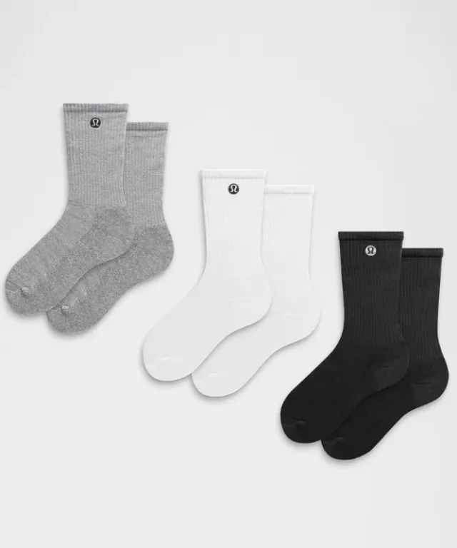 lululemon IE lululemon – Men's Unisex Daily Essential Crew Socks 3 Pack – Color White/Light Grey/Black – Size XL
