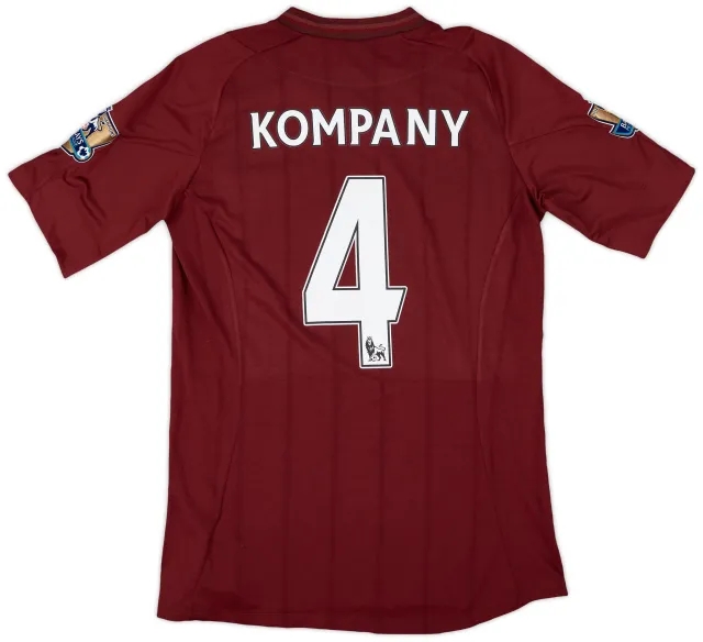 Umbro 2012-13 Manchester City Away Shirt Kompany #4 (M)