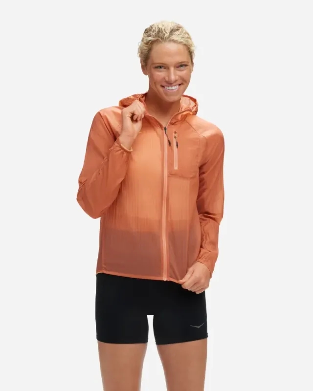 Hoka One One HOKA Women's Skyflow Jacket in Earthenware