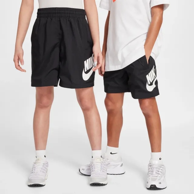Nike Sportswear Club Older Kids' 15cm (approx.) Woven Shorts - Black - Polyester