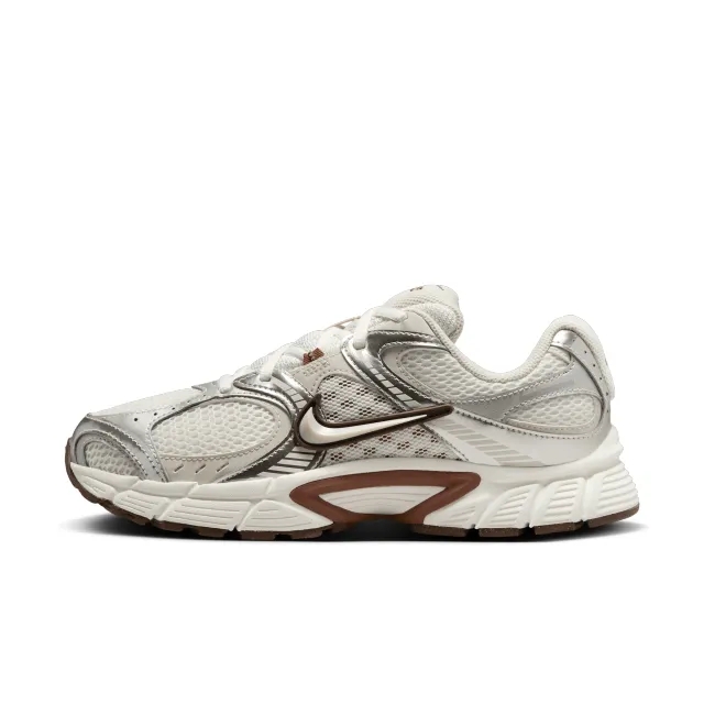Nike V5 RNR Women's Shoes - White