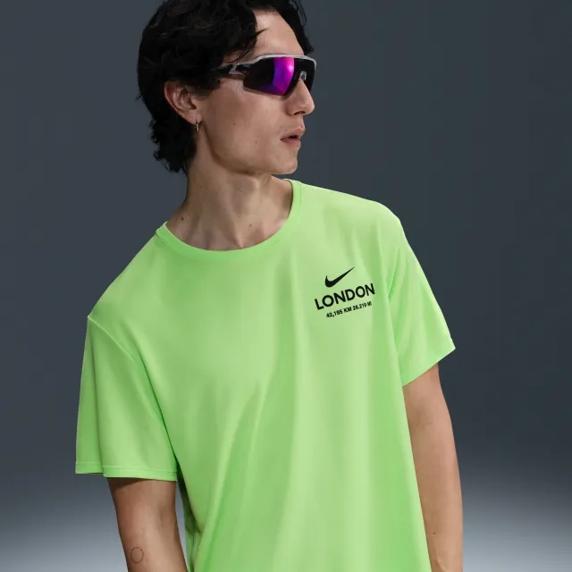 Nike Miler Men's Running T-Shirt - Green - Polyester