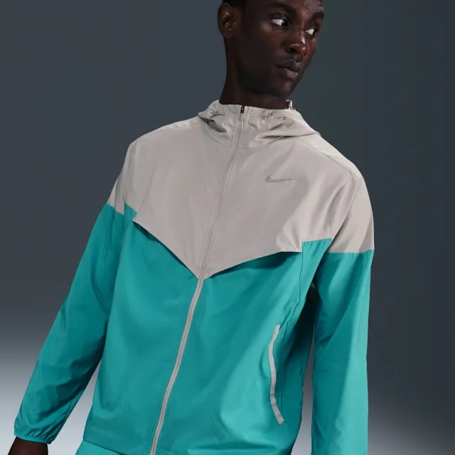 Nike Impossibly Light Windrunner Men's Running Jacket - Grey - Polyester/Elastane