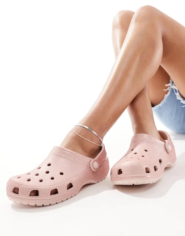 Crocs Classic Glitter Clog  in Pale Pink