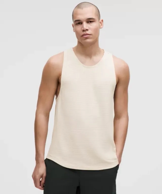 lululemon IE lululemon – Men's License to Train Tank Top – Color Khaki – Size 2XL