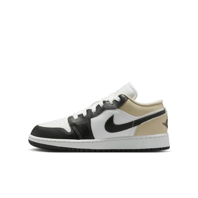Nike Jordan Nike Air Jordan 1 Low Older Kids' Shoes - White