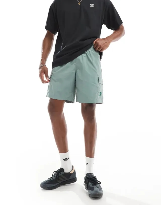 Adidas Originals Trefoil Essentials Woven Cargo Shorts