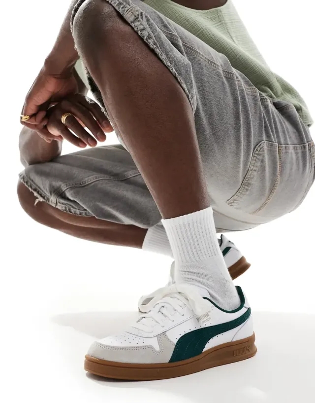 PUMA Indoor Sneakers Unisex, White/Dark Myrtle/Gum, size 10