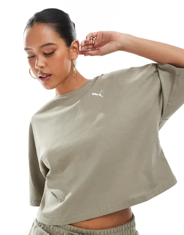 PUMA Wardrobe Essentials Oversized Short T-Shirt Women, Velvet Moss, size Large
